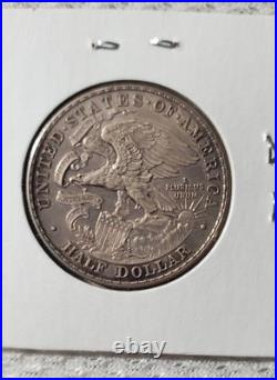 1918 US Lincoln Illinois Commemorative Silver Half Dollar Good condition 1918 US Lincoln Illinois Commemorative Silver Half Dollar Good condition